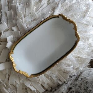 Vienaud Limoges Small Serving Plate with 24kt gold trim modern-looking